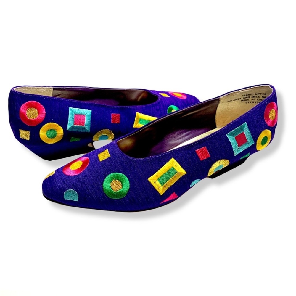 Vintage 80’s New Wave Embroidered Totally Rad 1.5” Kitten Heel Shoes Size 8